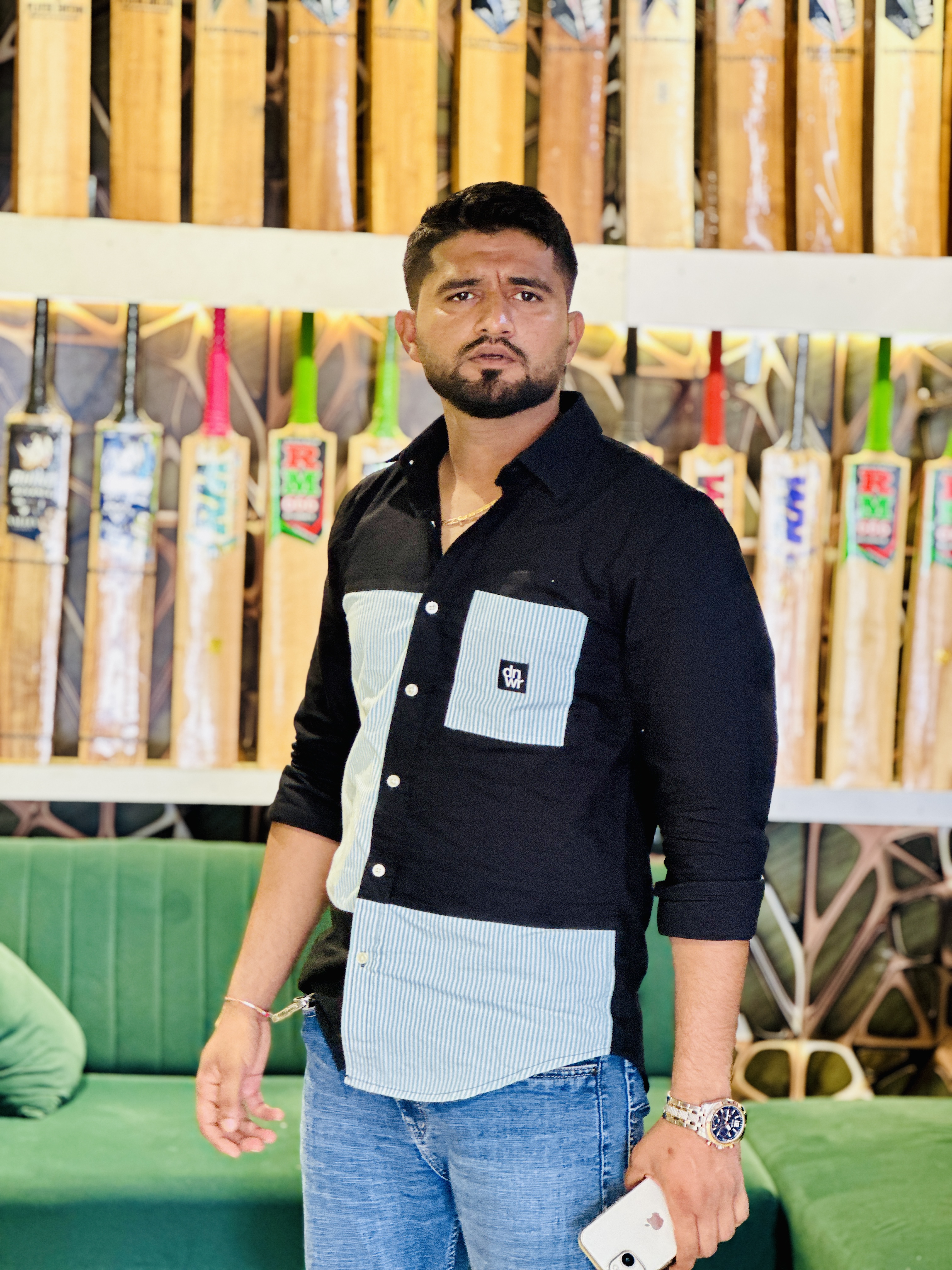 Aman Malik bat wall